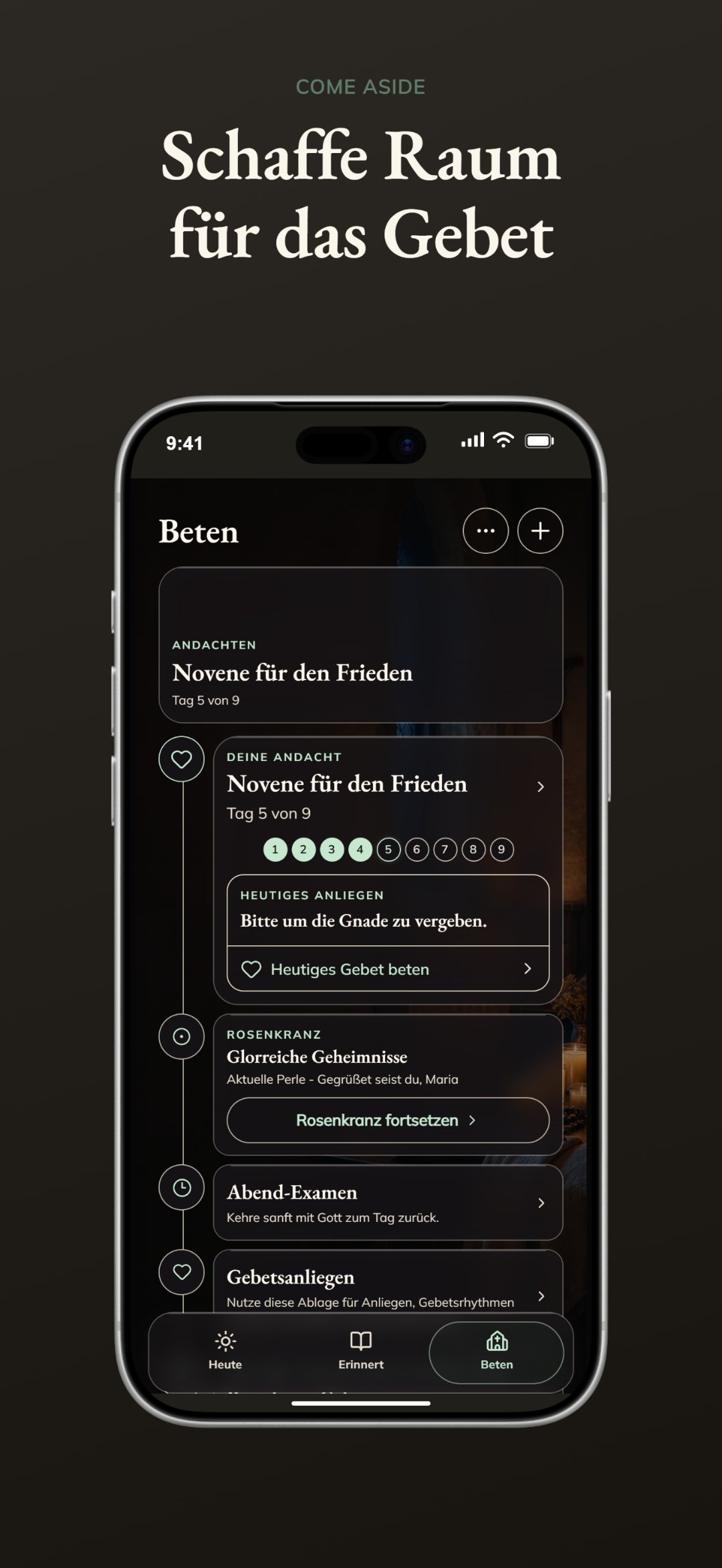 Der Bereich Pray von Come Aside mit einer laufenden Novene, dem Rosenkranz, dem abendlichen Examen und dem Heiligen des Tages.